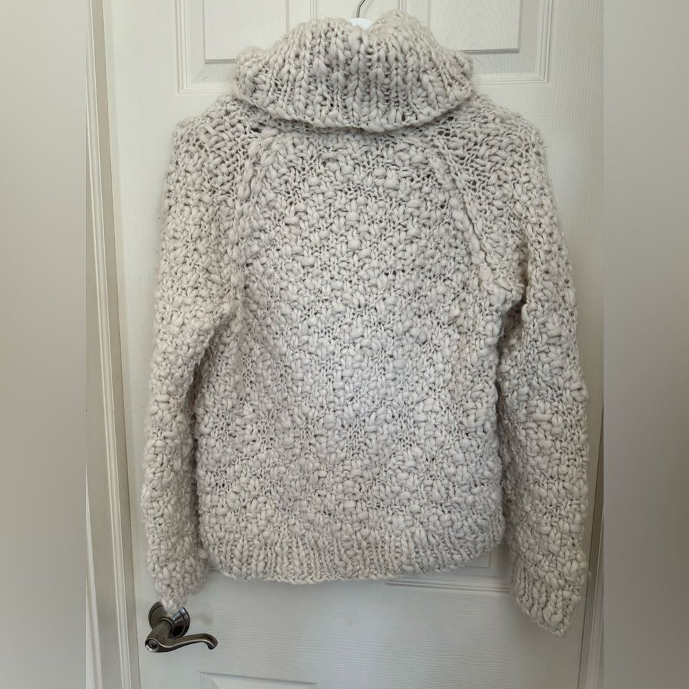 Vivenne cream, heavy sweater size large